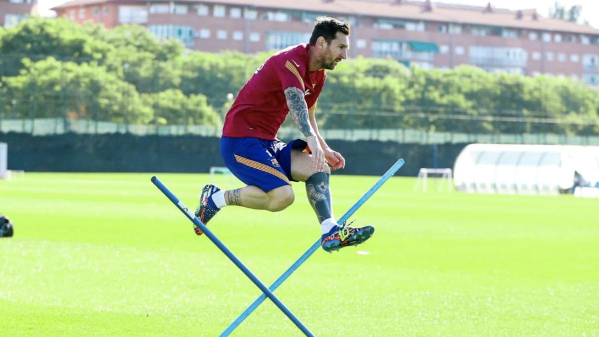 Messi s'entrena en el dia lliure, quin inici de programa...!