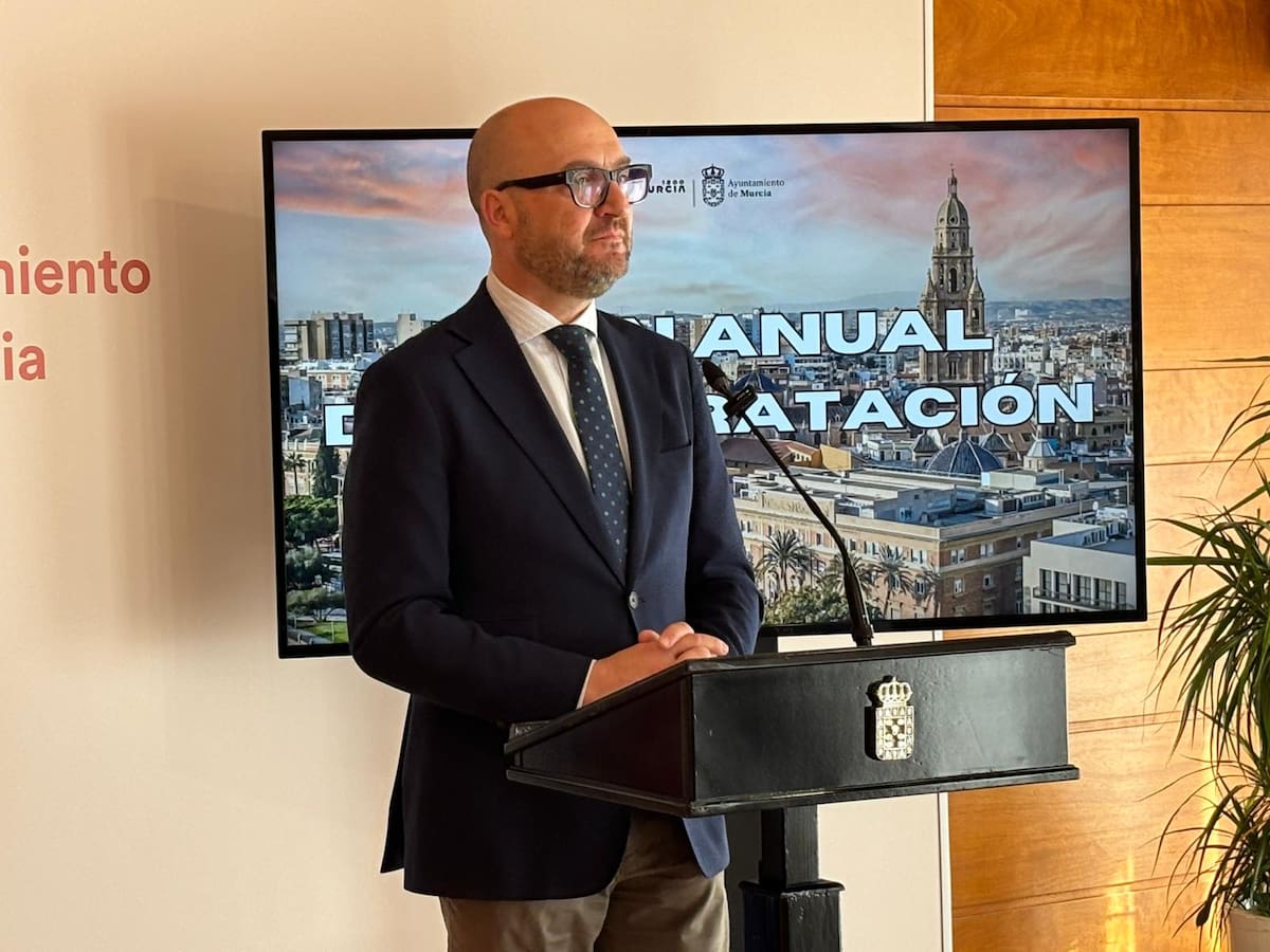 Murcia tramita en el primer trimestre del año contratos por valor de 247 millones de euros, el 56% del total previsto para 2026