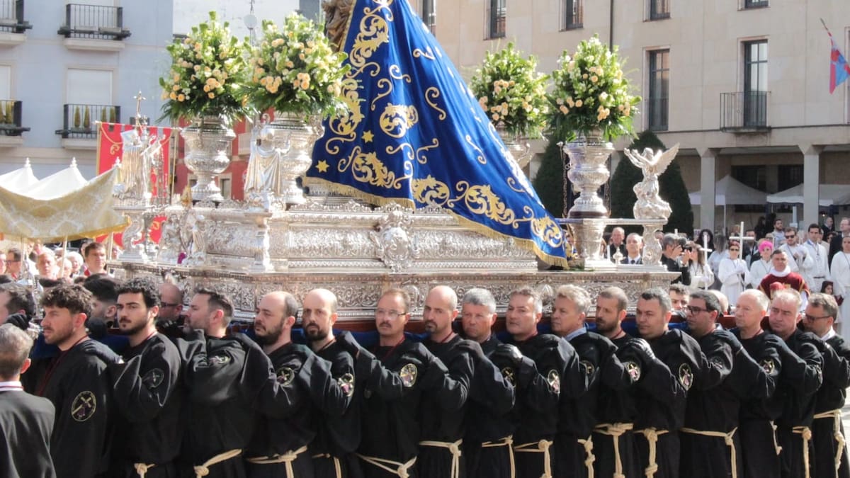 Ponferrada iniciará el largo camino hacia la declaración de Interés Turístico Internacional para la Semana Santa