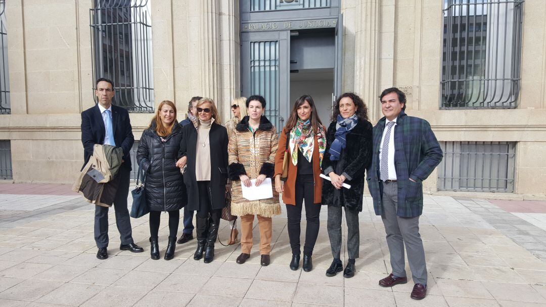Representación de jueces y fiscales de Palencia que han secundado la huelga