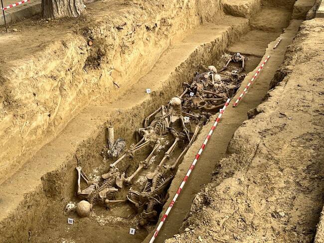 Fosa común en el Cementerio de Ejea de los Caballeros (Zaragoza)