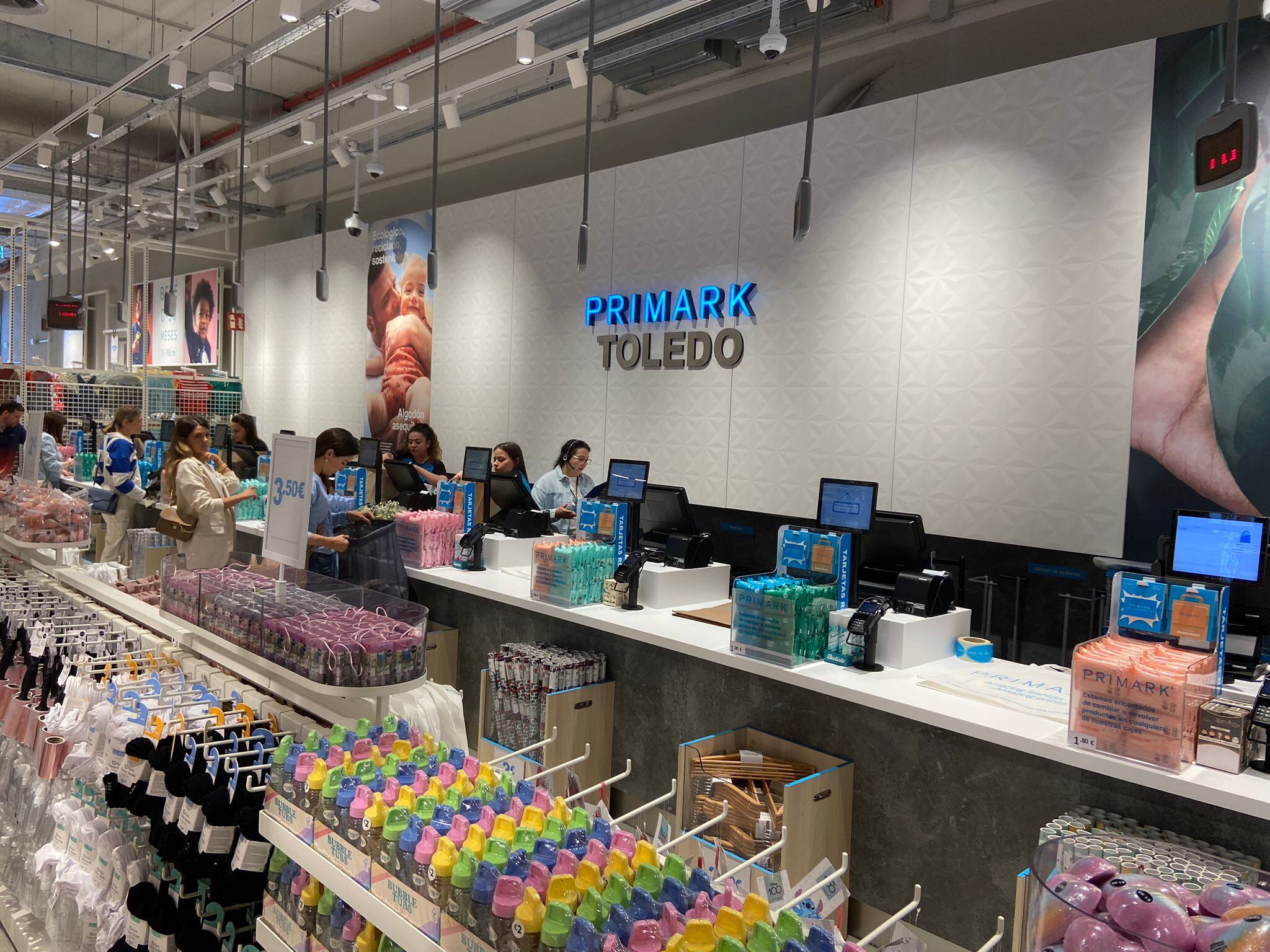 Nuevas instalaciones de Primark en el Centro Comercial Luz del Tajo en Toledo