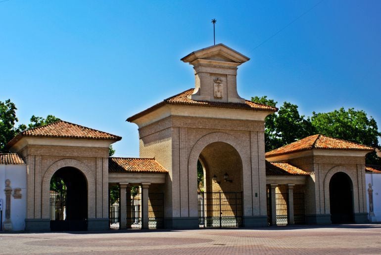 Fachada del recinto ferial de Albacete