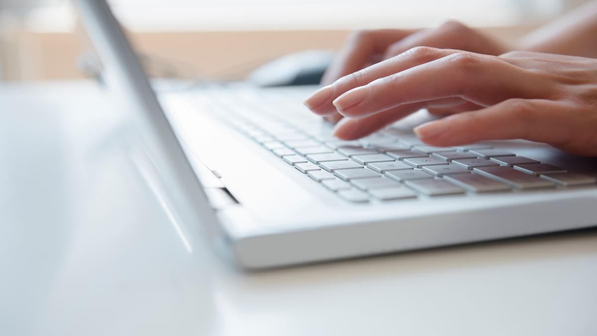 Castilla-La Mancha incrementa las subvenciones para que autónomos y pymes implanten el teletrabajo