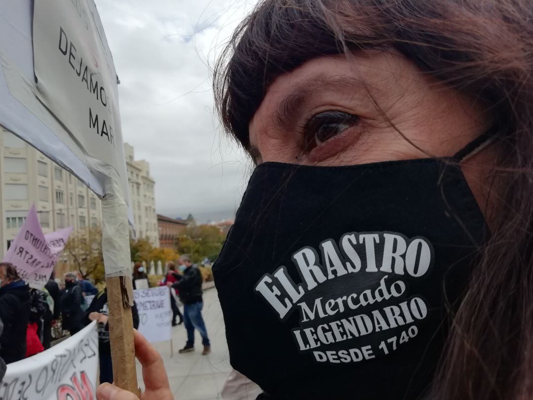 Protesta de los comerciantes del Rastro frente al Congreso. 