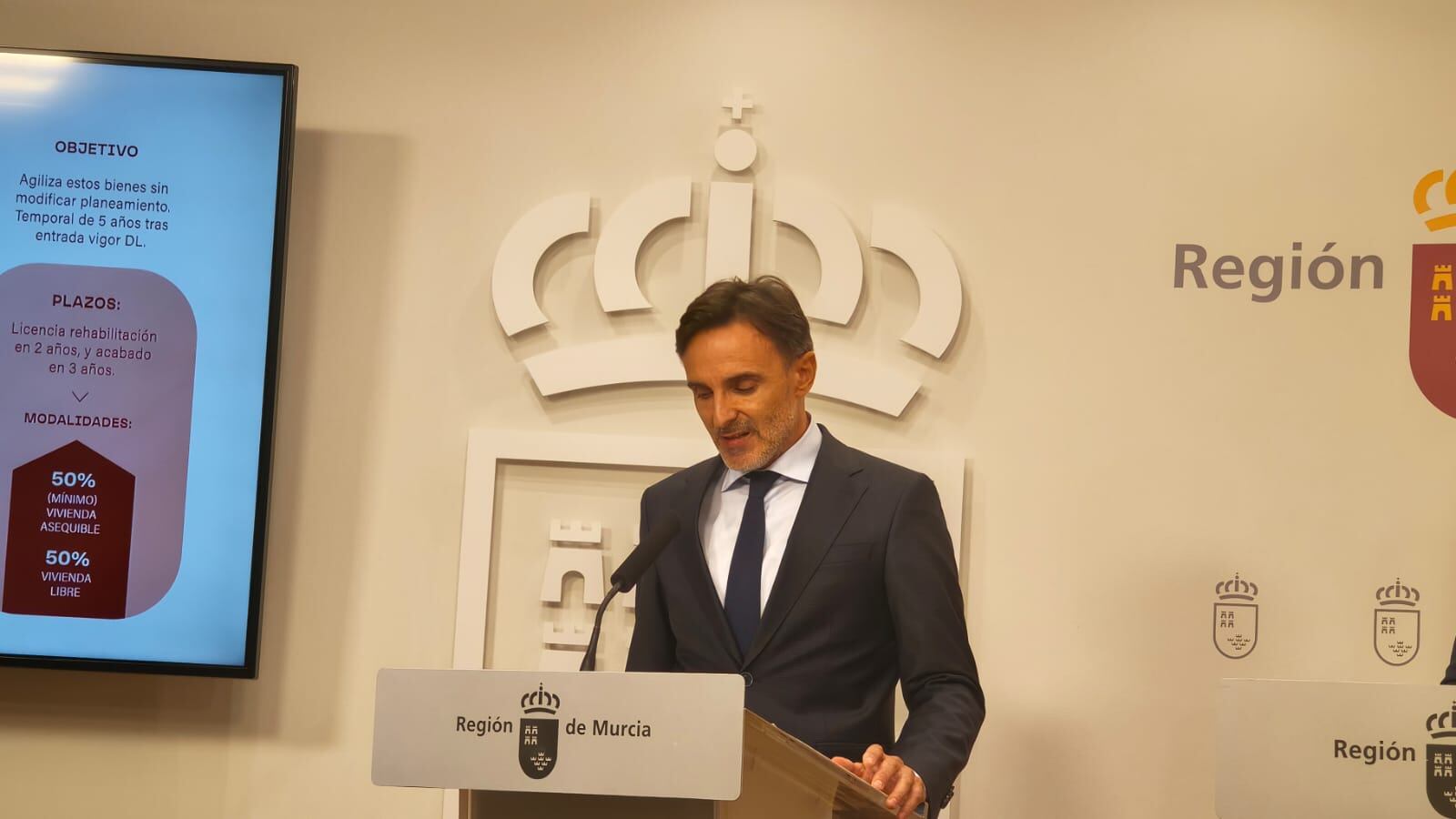 El consejero de Fomento e Infraestructuras, Jorge García Montoro