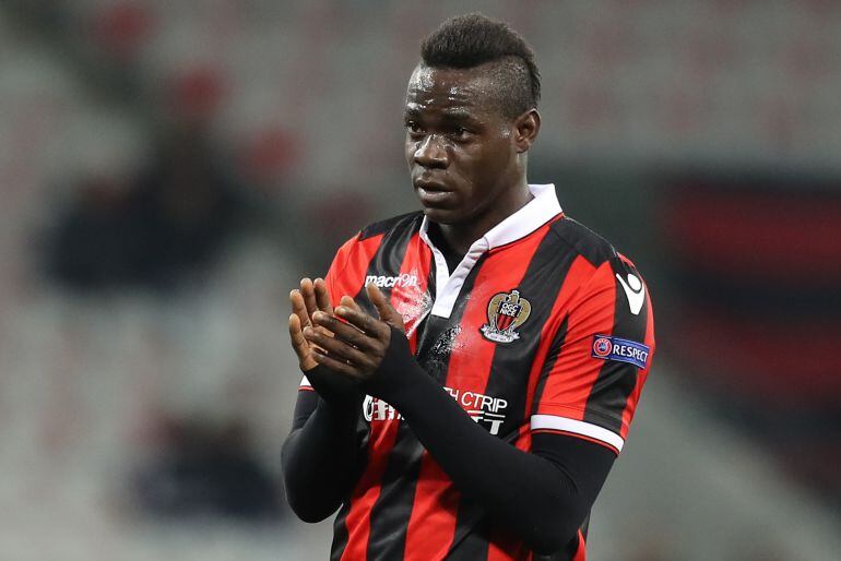 Mario Balotelli durante un partido con el OGC Niza. 