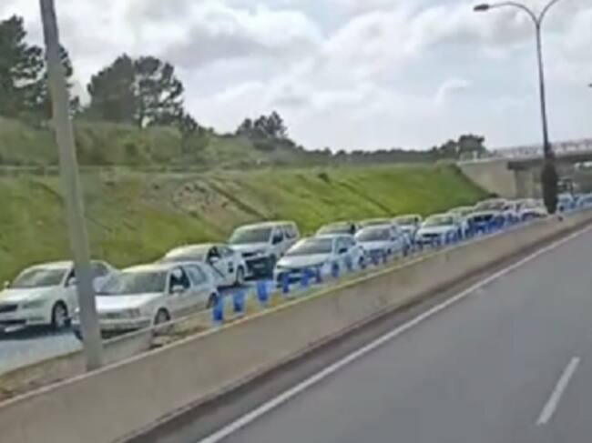 Colas de vehículos en la autovía de Sant Antoni