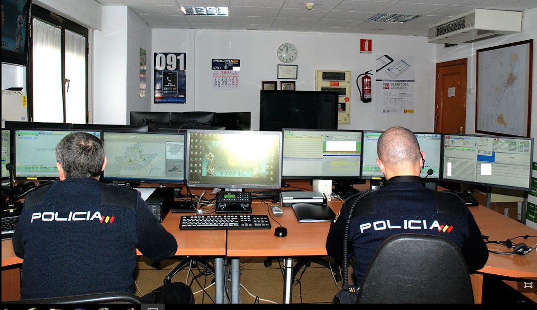 La Policía Nacional recibió una llamada en el teléfono 091 en la que un ciudadano manifestaba que habían secuestrado a su hijo