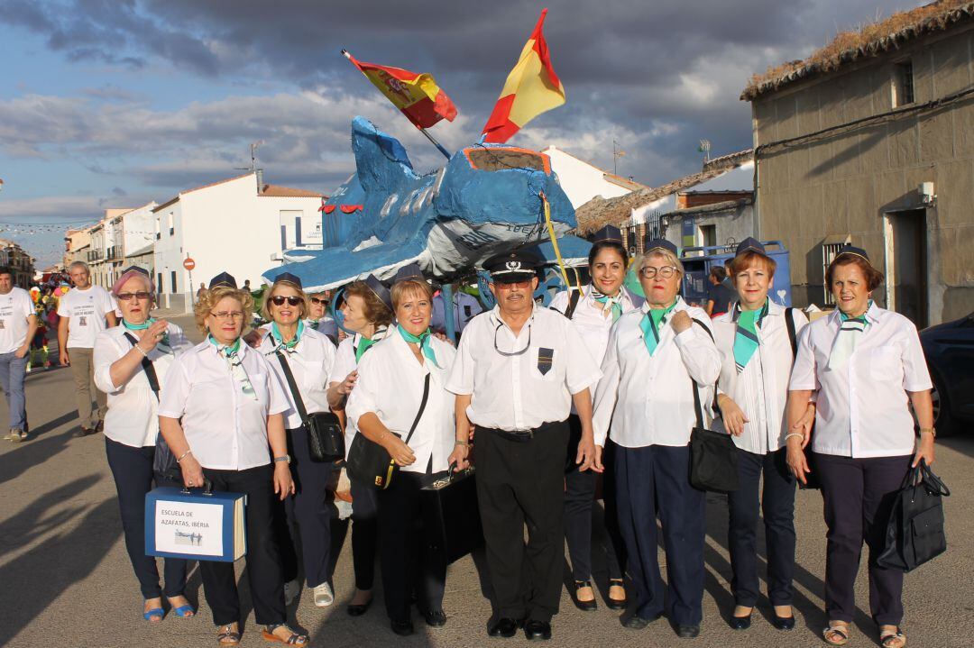 Carroza sobre el Aeropuerto de Ciudad Real ganadora del concurso