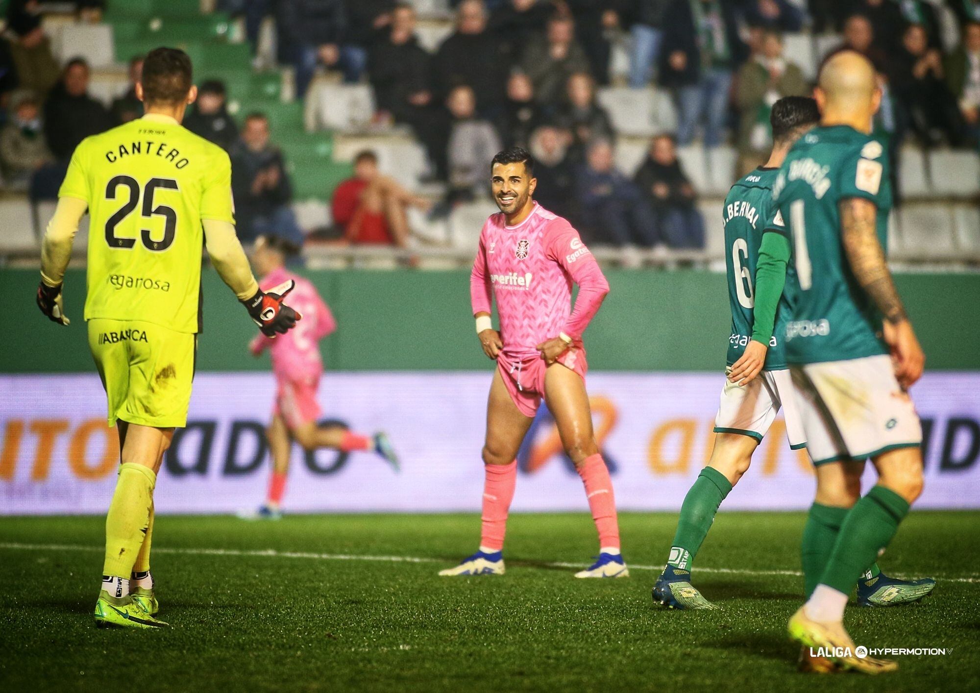 Ángel suma siete goles esta temporada en los 22 partidos que ha jugado.