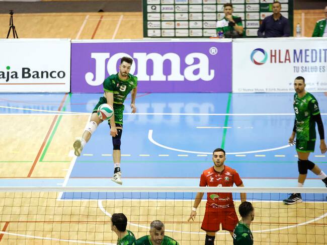 Un Cisneros que mira desde el Teide amenaza la ‘casa verde’.
