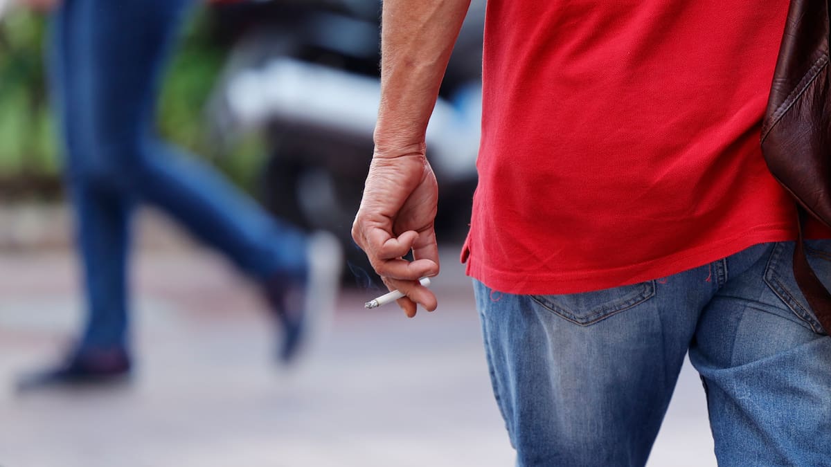 Unas 800 personas pasan al año por la Unidad de Deshabituación Tabáquica de Cantabria para dejar de fumar