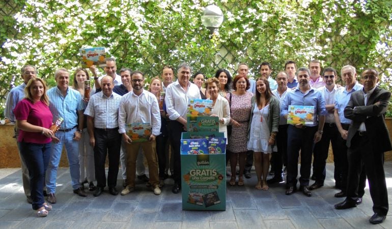 Foto del encuentro comercial anual de Gull&oacute;n.