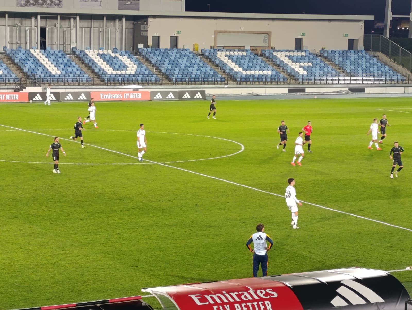 Instante del partido entre el Real Madrid Castilla y el CD Alcoyano