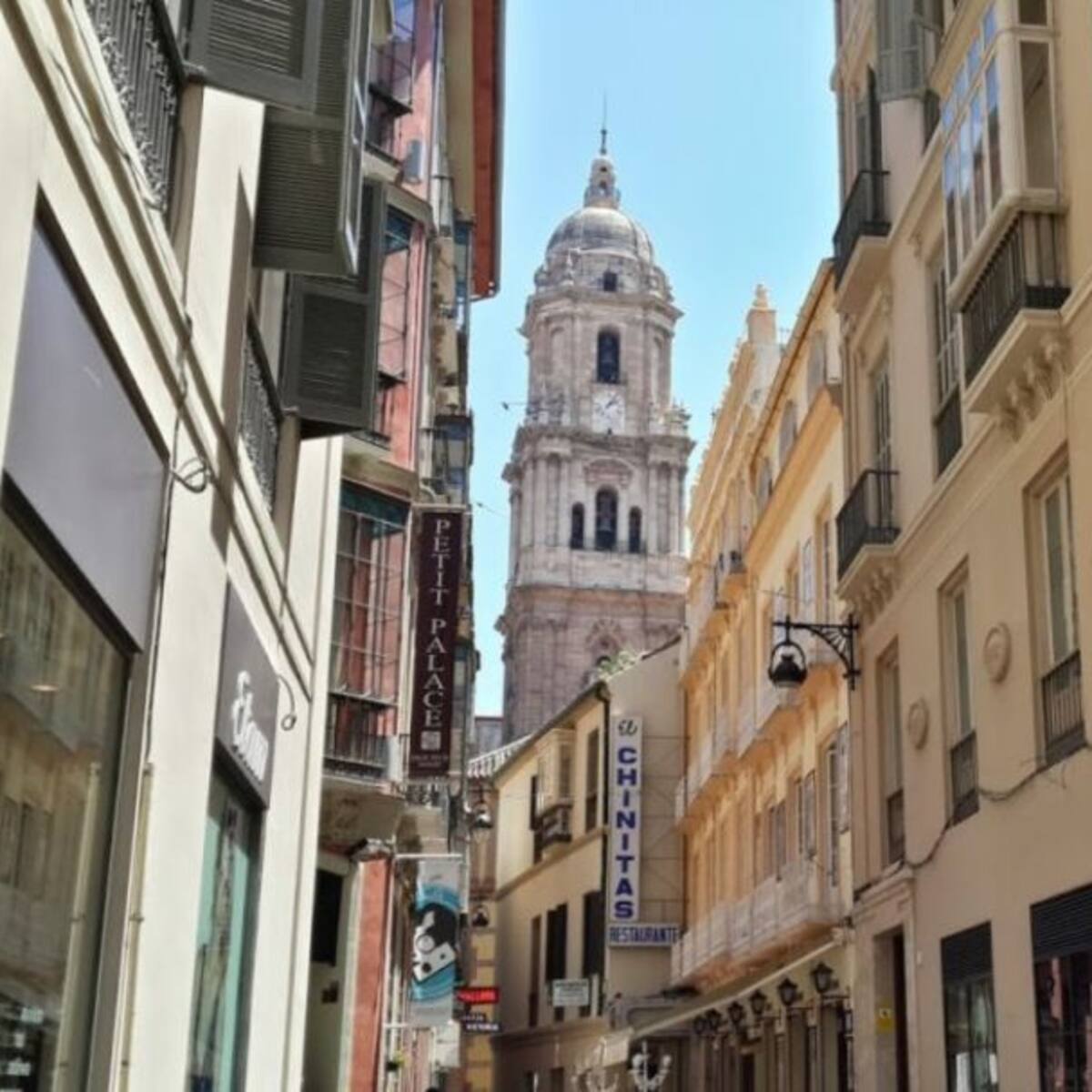 El distrito Centro de Málaga presenta el escenario más desfavorable en la ciudad para afrontar el final de la vida