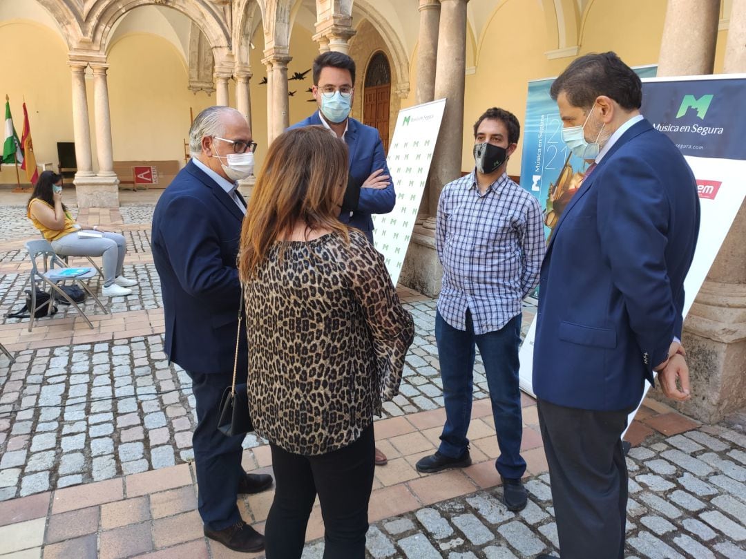 Este jueves se ha producido, en el claustro del Convento de Santo Domingo de la capital jiennense, la presentación de la nueva edición del Festival &#039;Música en Segura&#039;