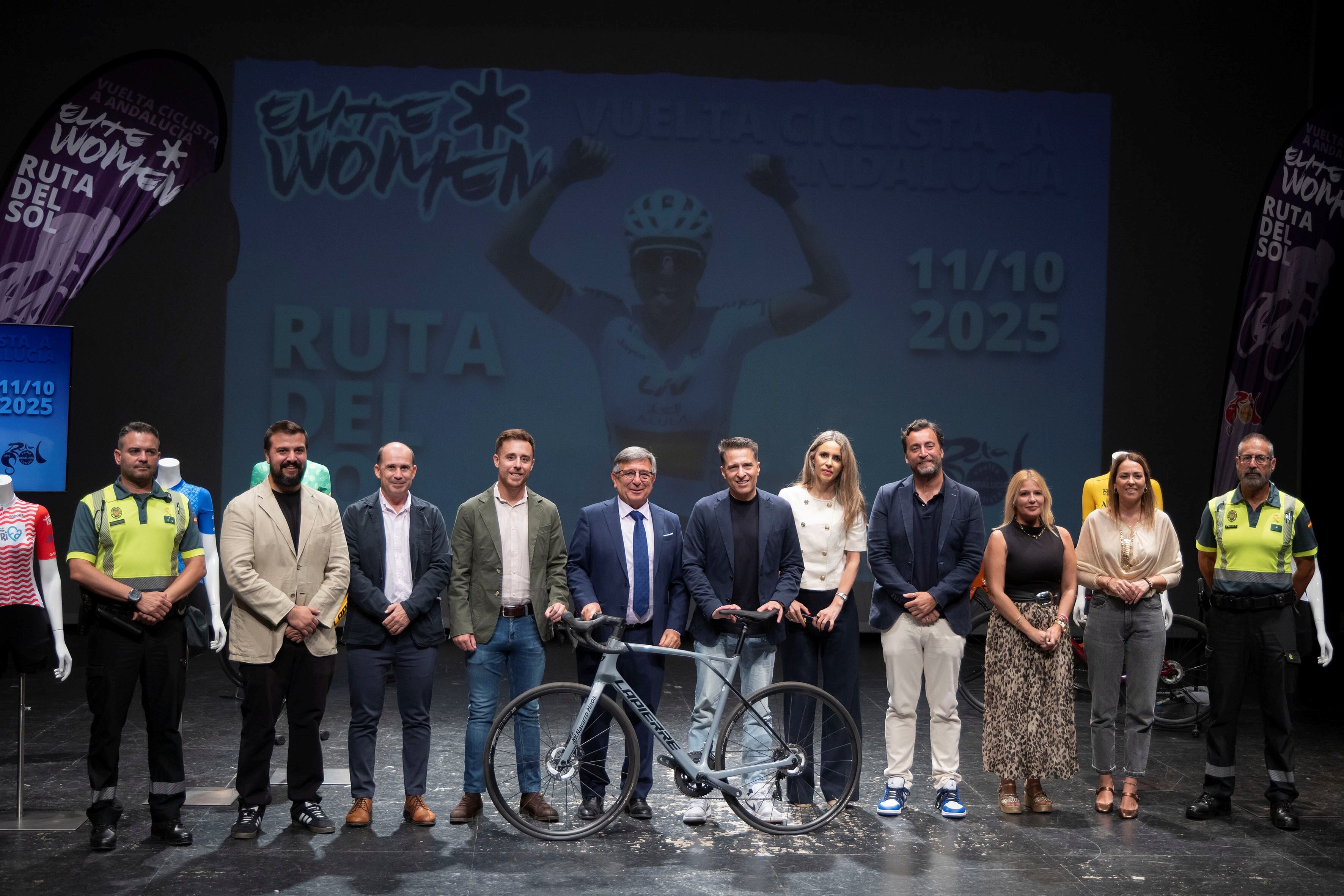 Torrox acogió la presentación de la IV Vuelta Ciclista a Andalucía Élite Women
