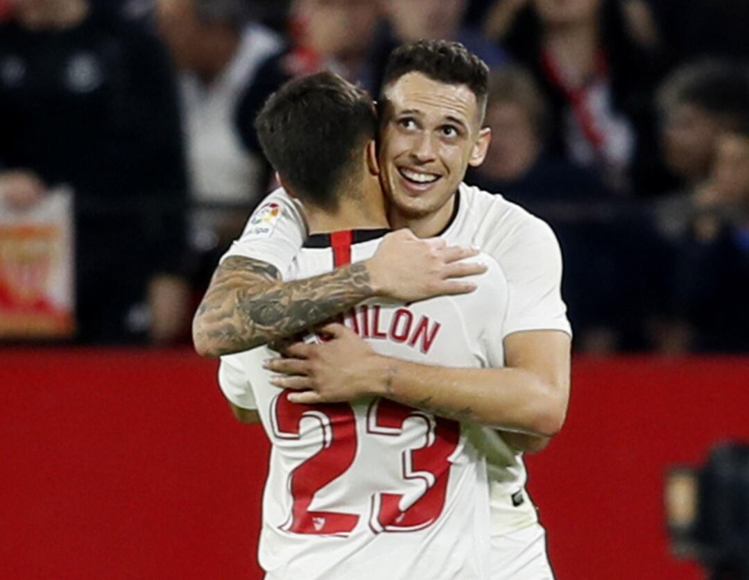 Sergio Reguilón y Lucas Ocampos celebrando un gol frente al Getafe