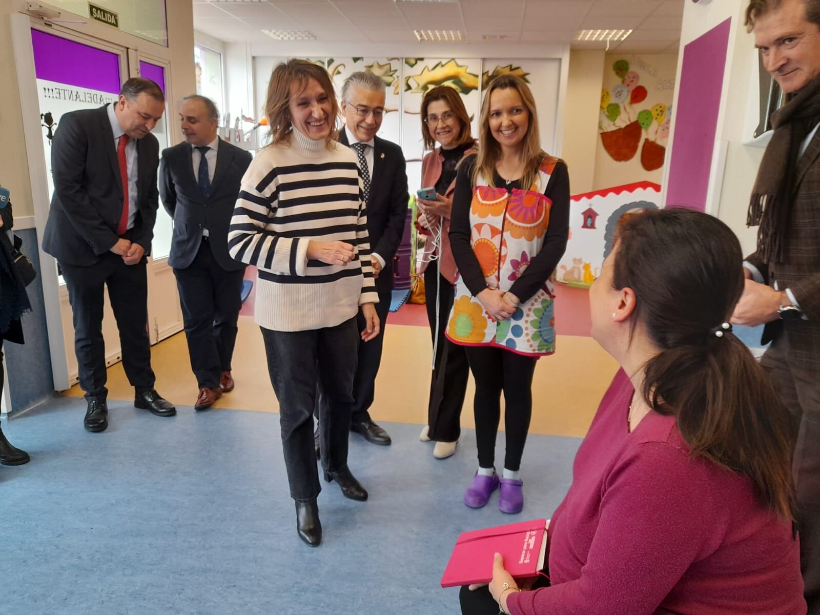 Rocío Lucas en su visita a Aranda