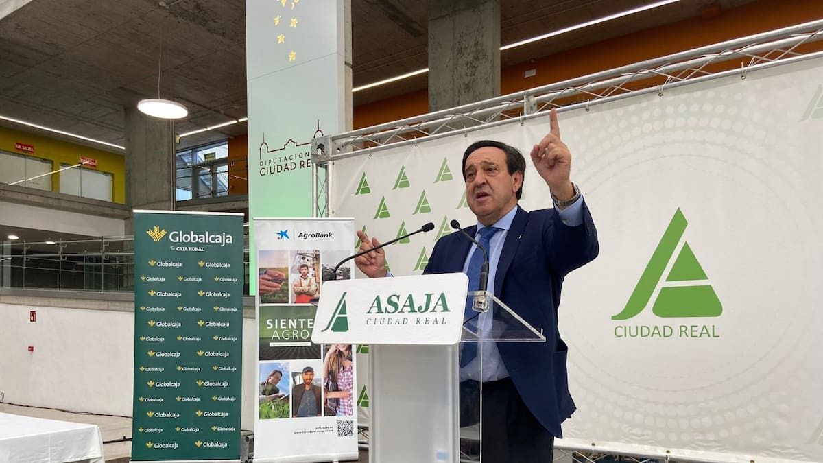 ASAJA anuncia movilizaciones en el campo español en la misma línea que las protestas de los agricultores en Europa
