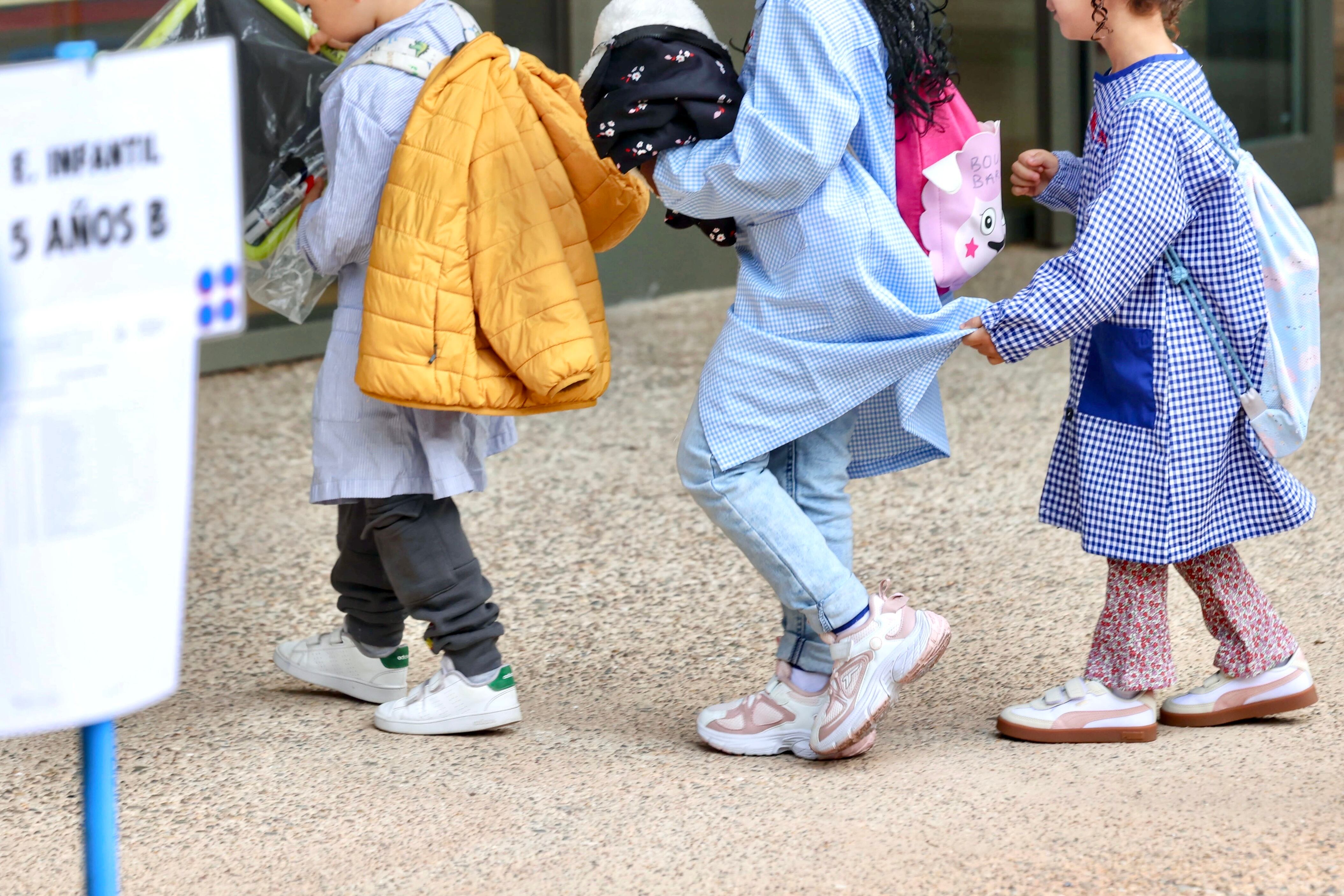 LOGROÑO 09/09/2025.- Un grupo de niños en su colegio en el comienzo del curso escolar.-EFE/ Raquel Manzanares