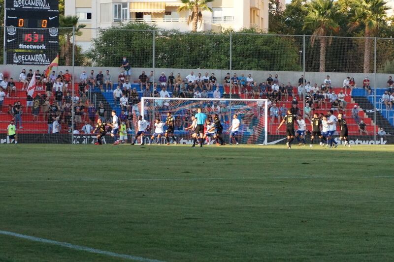 Las dos últimas jornadas de liga en la Segunda RFEF se jugarán domingo por la mañana