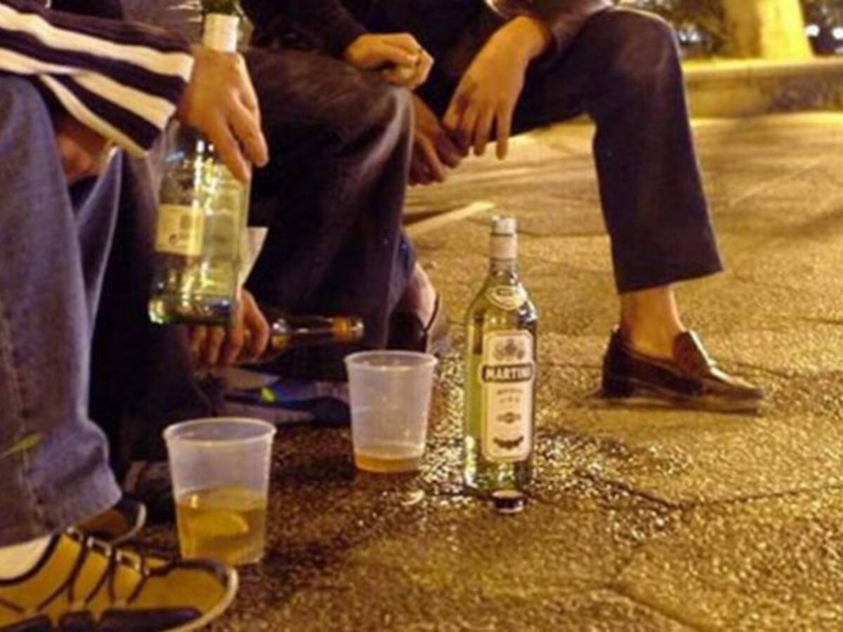 La FAVA propone cambiar de lugar el botellón permitido en Feria