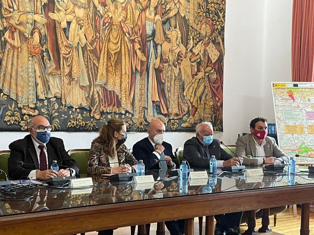  Presentación del convenio de modernización en el Ayuntamiento de Toro