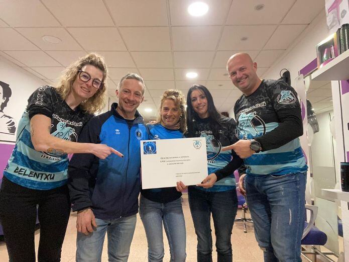 El club Poc a Poc en la donació