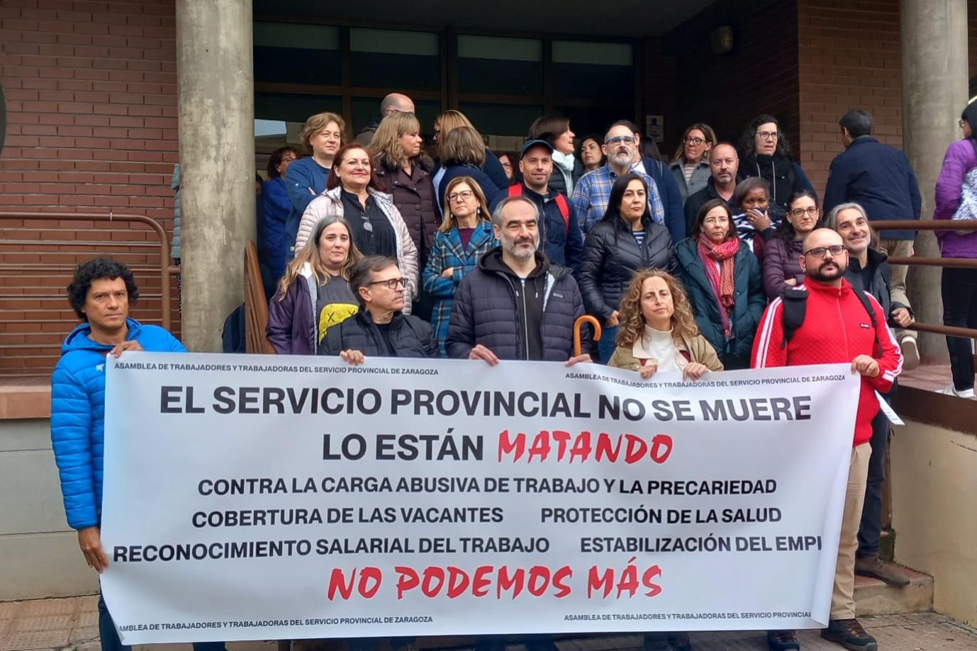 Protesta de los trabajadores del Servicio Provincial de Educación