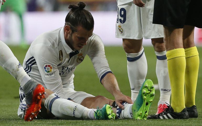 Gareth Bale se retiró lesionado del Clásico. 
 