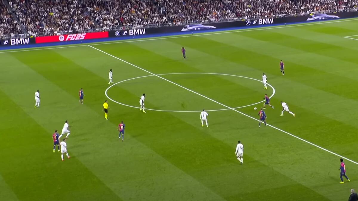 Vinicius y Mbappé, señalados: las dos jugadas que marcaron la derrota del Real Madrid frente al FC Barcelona tienen algo en común