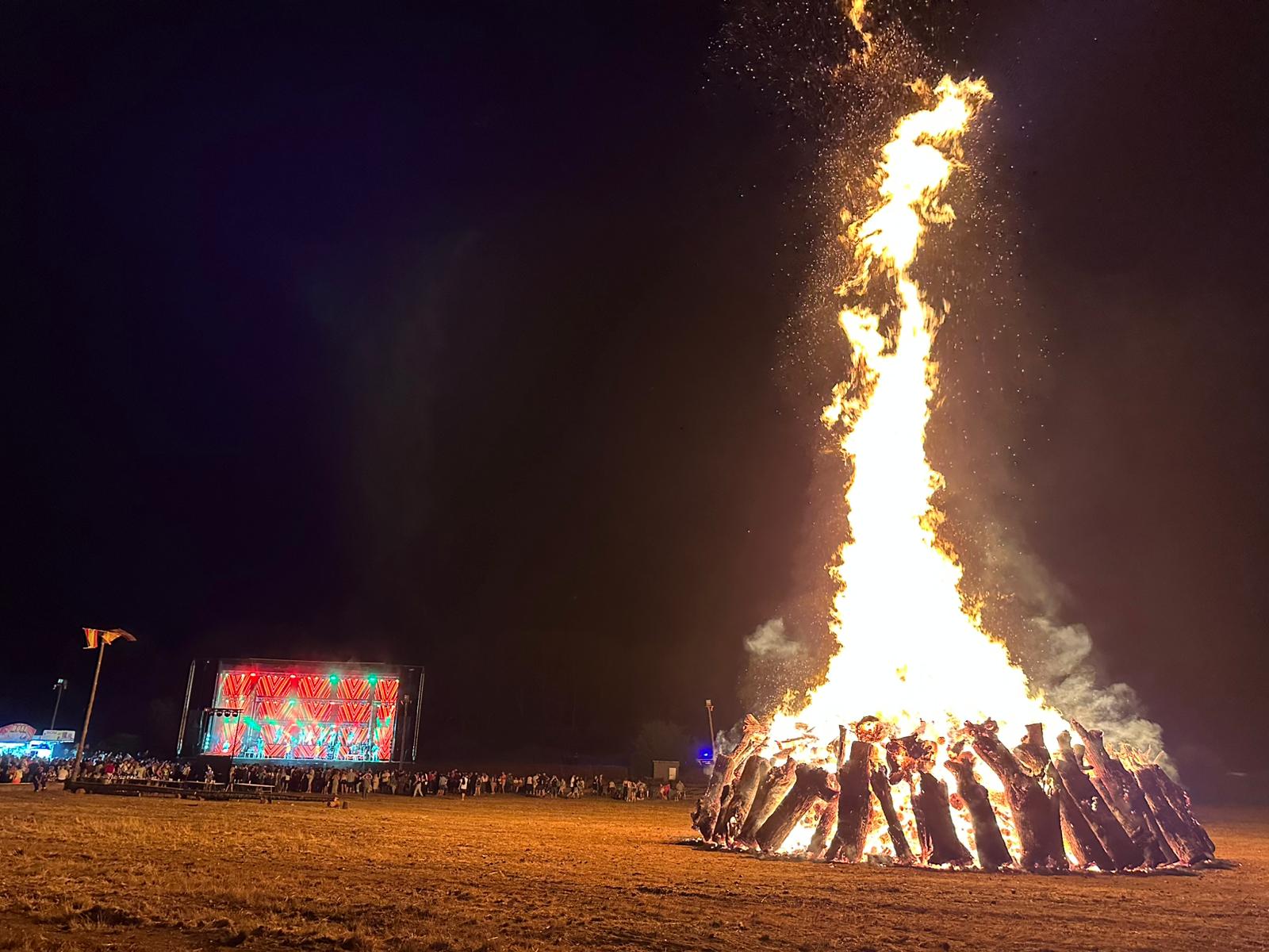 La catedral de las hogueras, en San Juan de la Mata