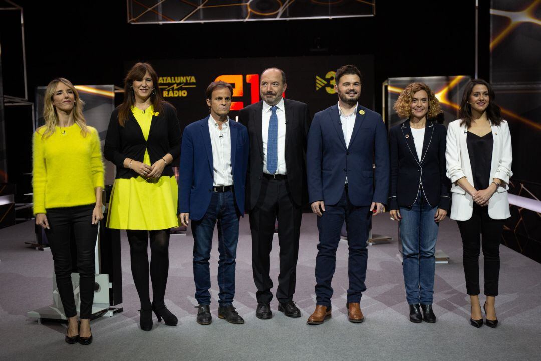 Debate de Jaume Asens (ECP), Gabriel Rufián (ERC), Laura Borràs (JxCat), Meritxell Batet (PSC), Cayetana Álvarez de Toledo (PP) e Inés Arrimadas (Cs) en Barcelona.