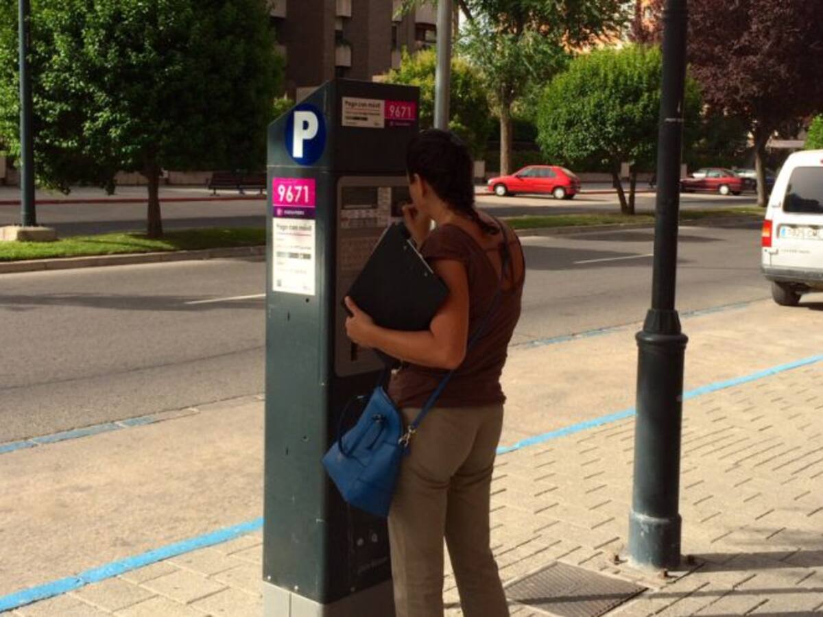 Este lunes vuelve a ser obligatorio pagar en la zona azul por las tardes