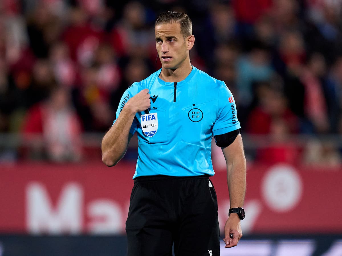 Roberto Carlos se mofa de la designación arbitral para la final del Copa del Rey