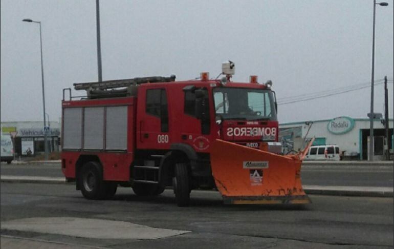 El Ayuntamiento esparcirá fundentes en las calles este fin de semana ante la previsión de nevadas