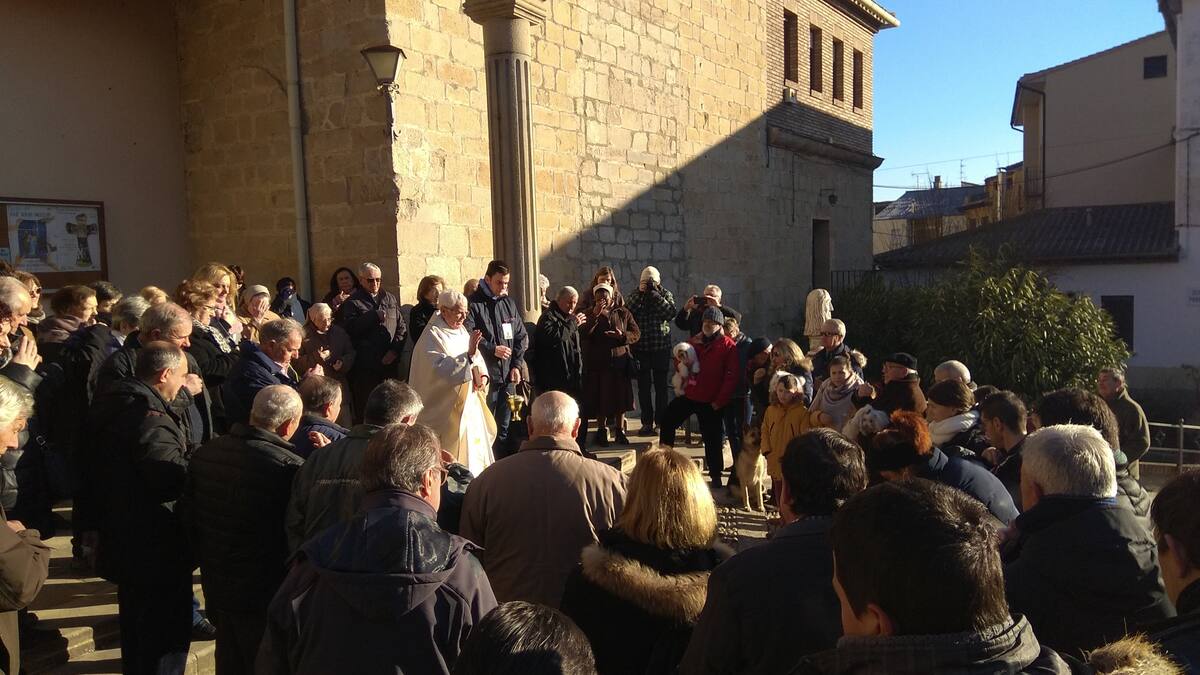 A pesar del frío los grausinos mantienen la tradición de San Antonio Abad
