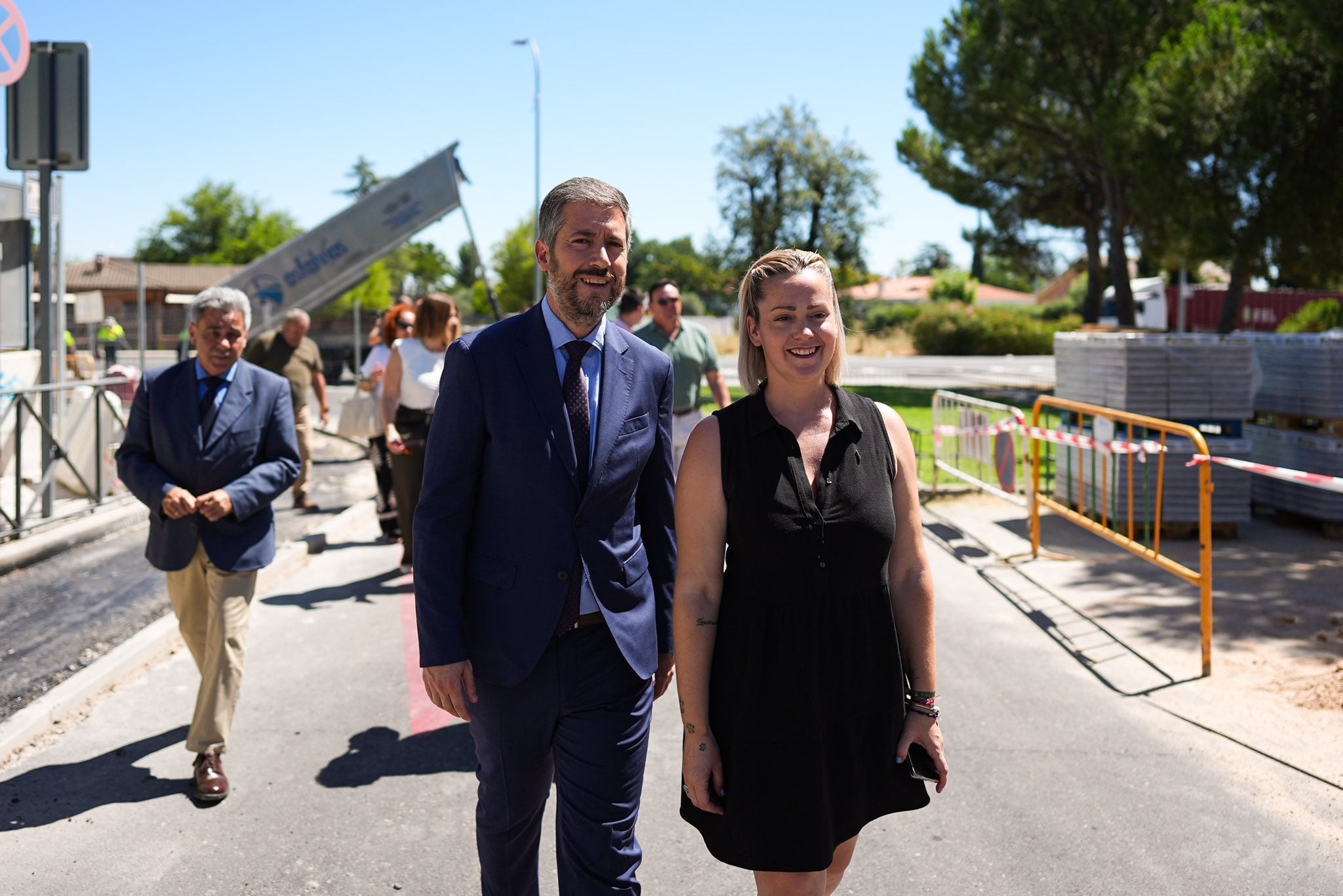 Miguel Ángel García Martín, consejero de Presidencia, Justicia y Administración Local, junto a Tania Sánchez, primera teniente de alcalde de Cubas de la Sagra