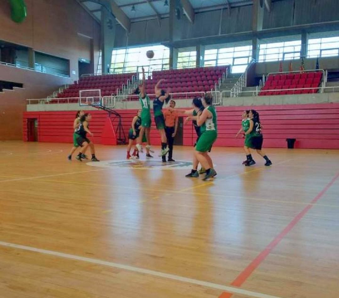 El equipo eldense no pudo con los de la capital de La Plana