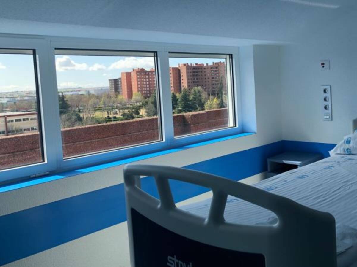 Un joven de 350 kilos será dado de alta del hospital por falta de medios para movilizarle