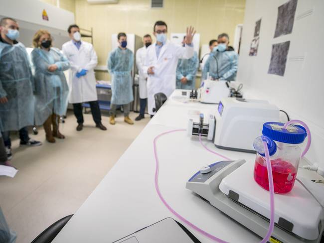 Un grupo de sanitarios