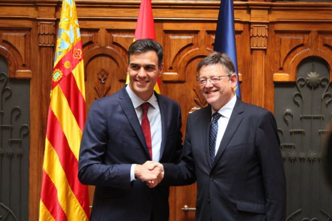 El presidente del Gobierno, Pedro Sánchez, junto al presidente de la Generalitat Valenciana, Ximo Puig