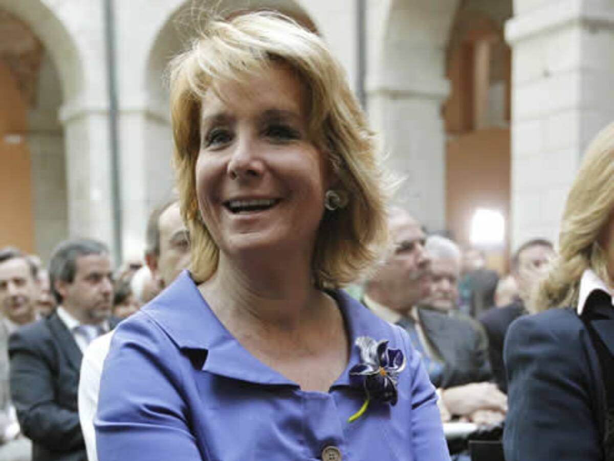 Esperanza Aguirre vuelve al trabajo dispuesta a reducir su actividad