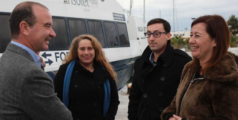 Viviana de Sans junto a Francina Armengol y Jaume Ferrer