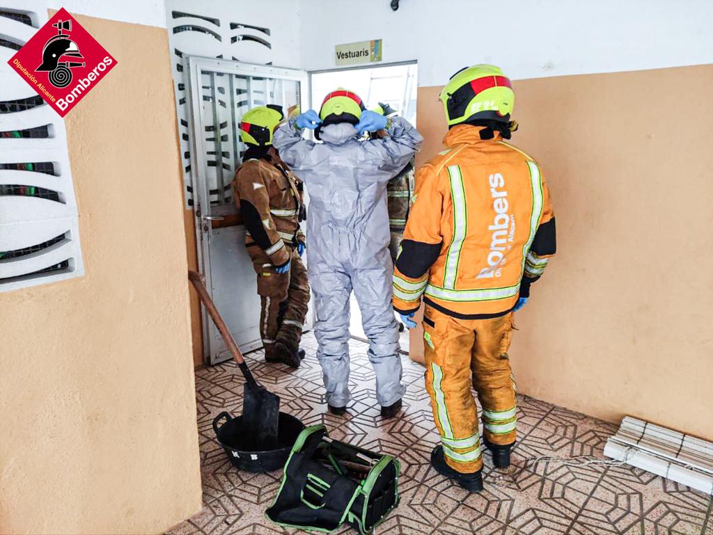 Intervención de los bomberos en el colegio Nuestra Señora de los Dolores / CPBA