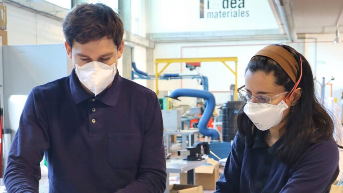 Fernando Celaya, CEO de la empresa Floatech, habla sobre a apertura de una planta de fabricación de silicio para nuevas baterías de coches eléctricos.