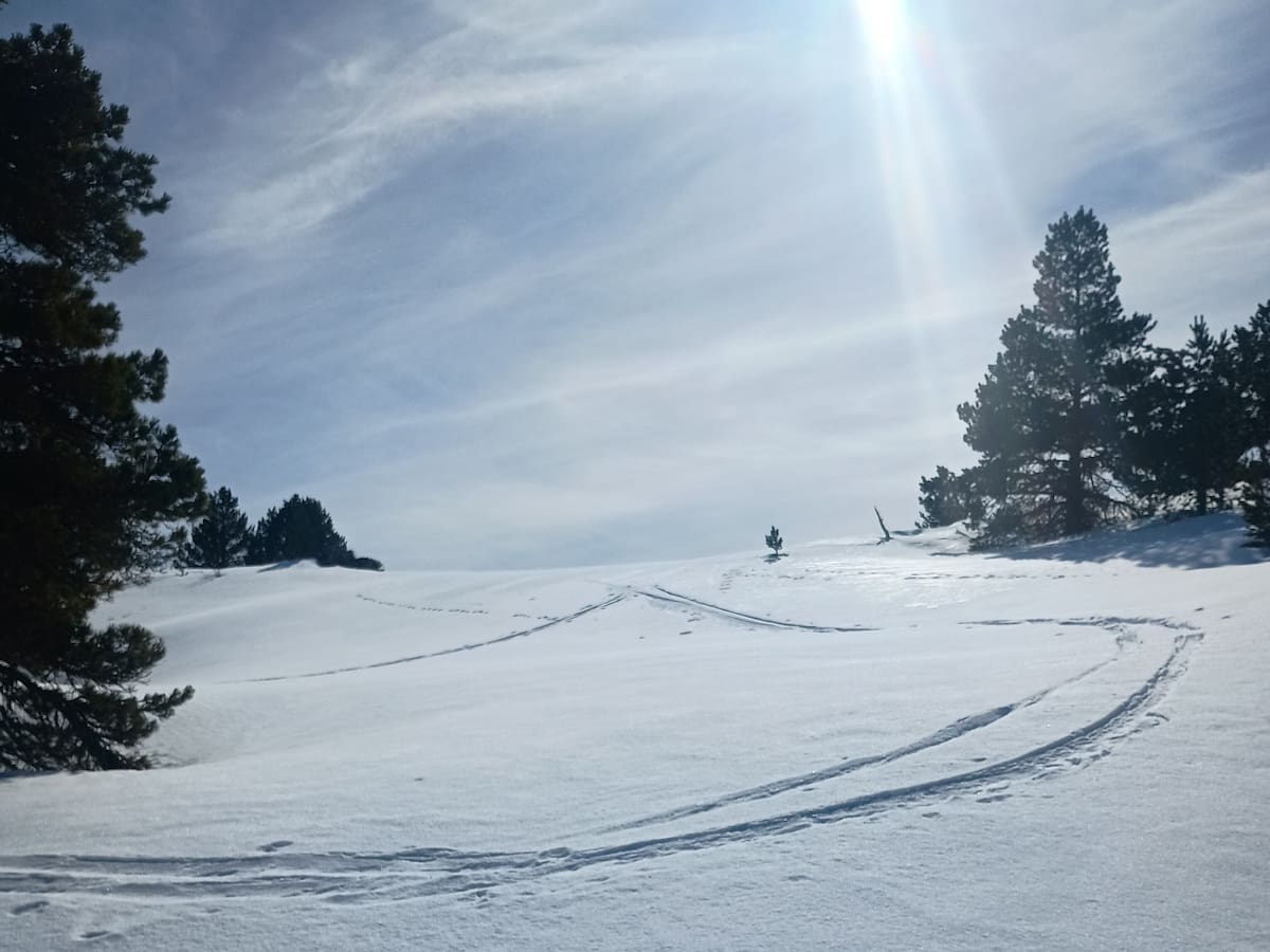 Marzo se estrena con sol en las pistas de esquí