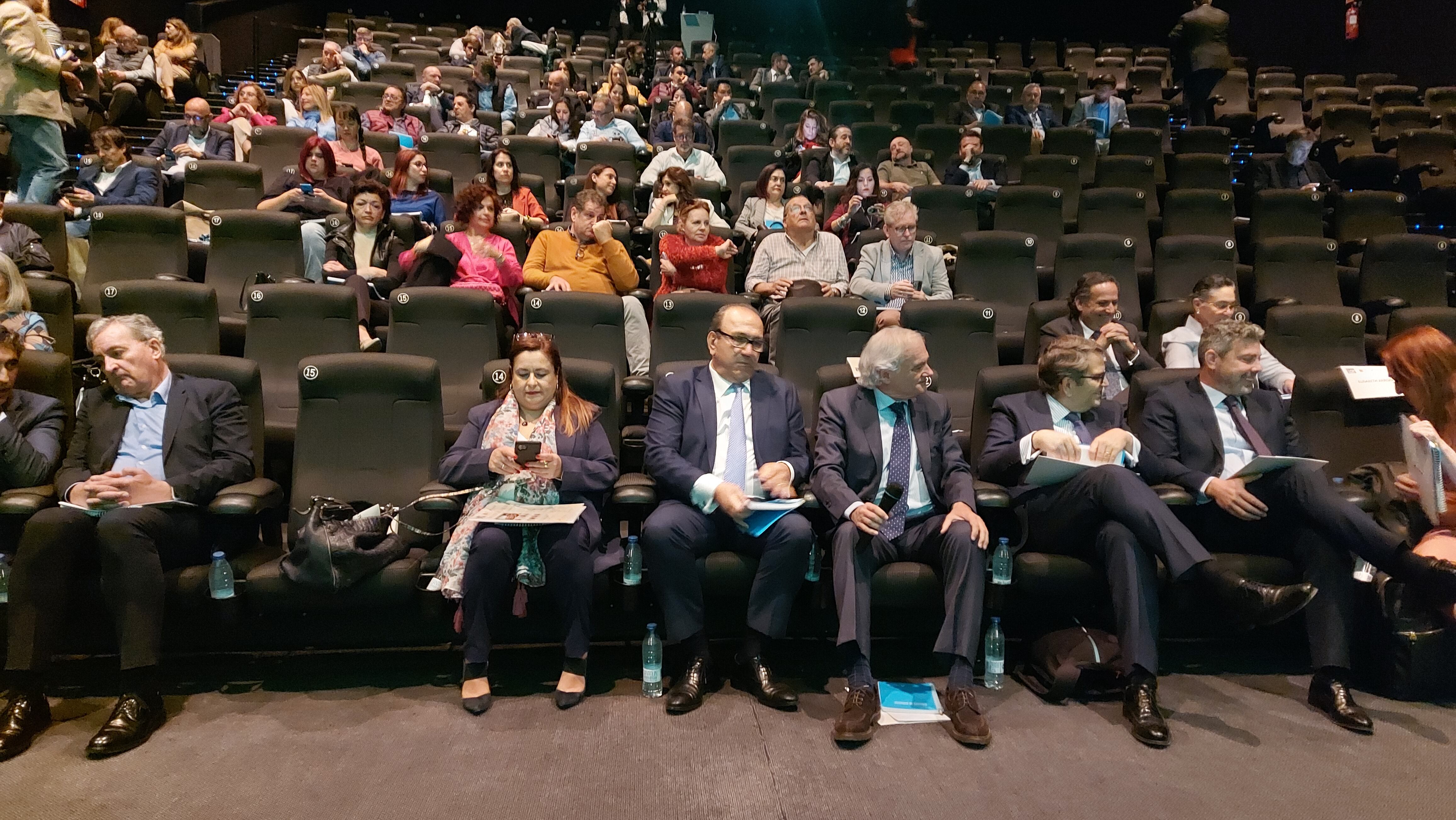 Los presidentes de UNELE y CEIM en el inicio de la jornada